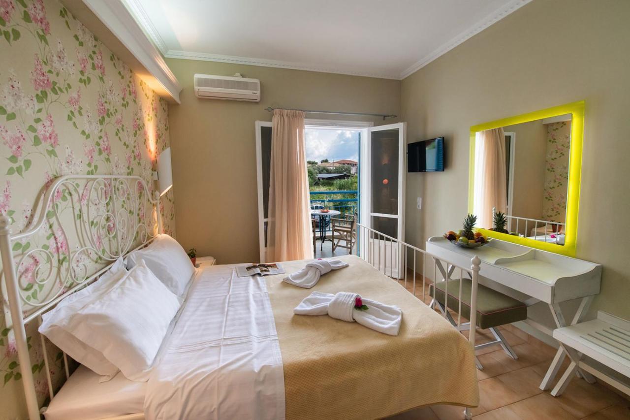 Sunny Garden Otel Nydri  Dış mekan fotoğraf